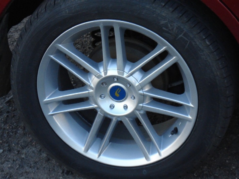 2005 Ford Focus photo