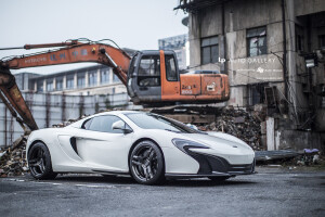 2015 McLaren 650S