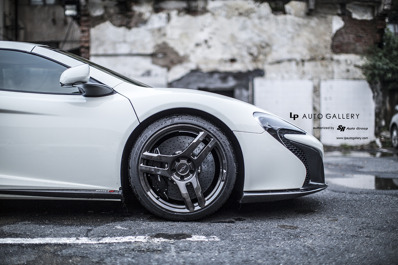 2015 McLaren 650S photo