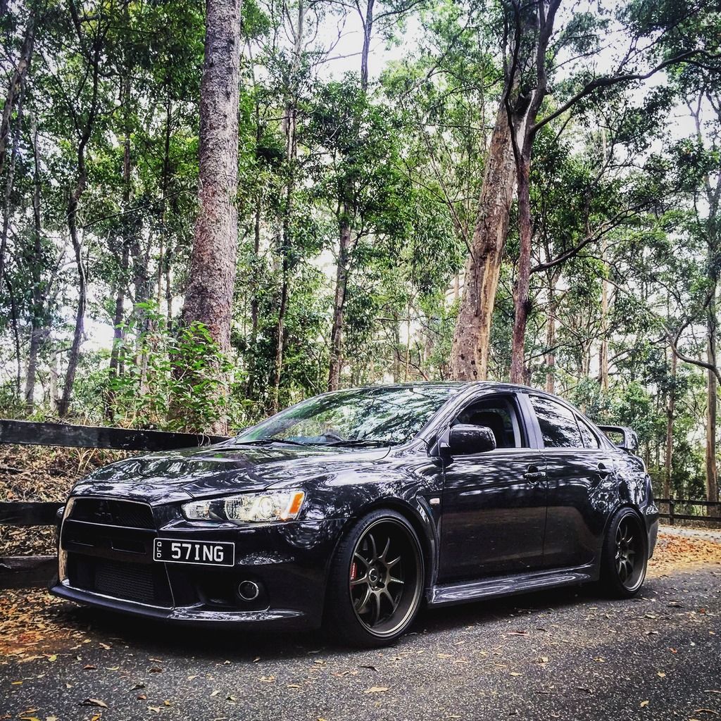 2010 Mitsubishi Lancer Evolution photo