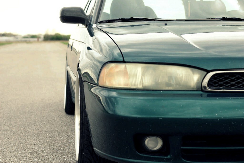1996 Subaru Legacy photo