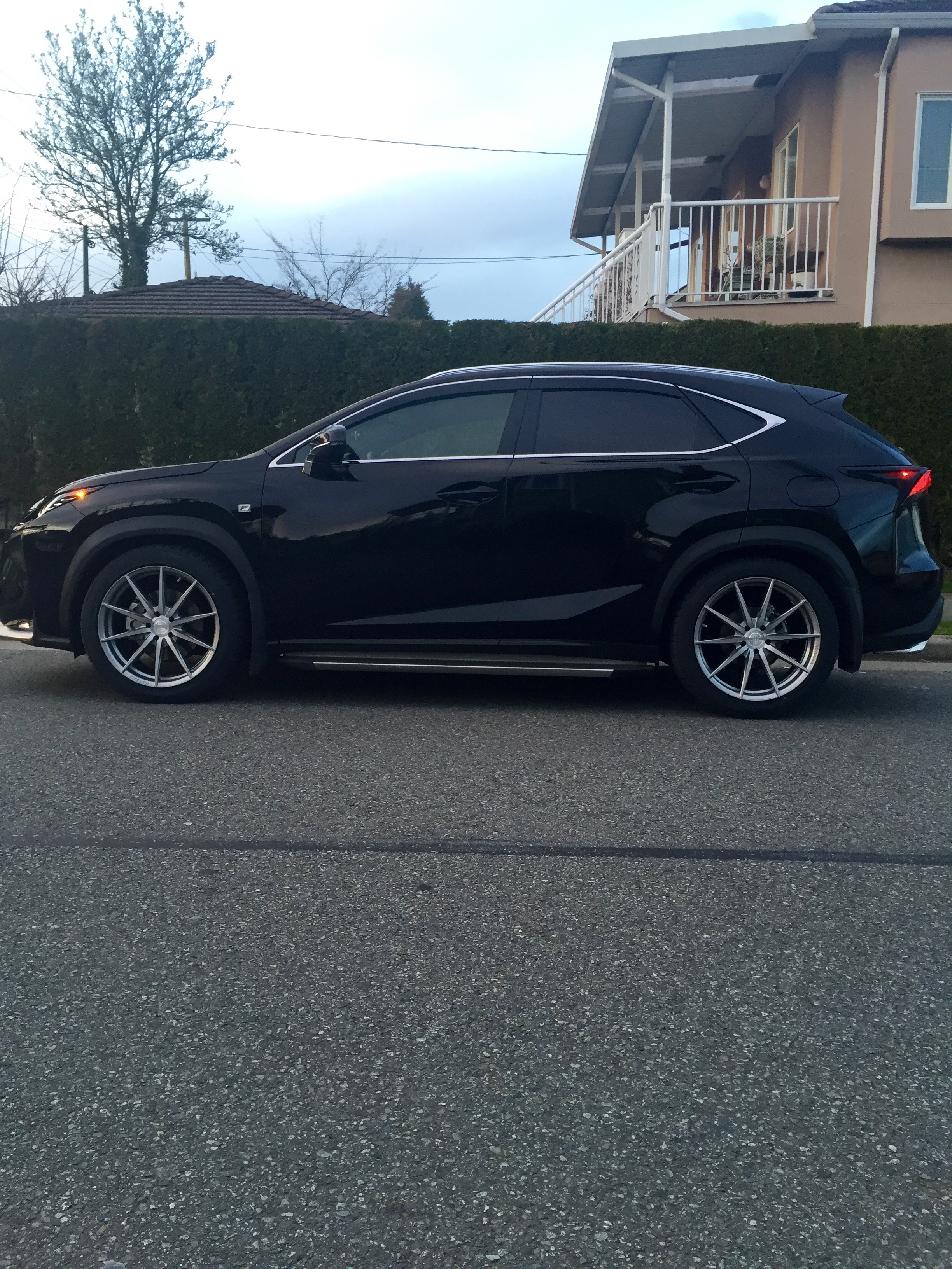 2015 Lexus NX 300h photo