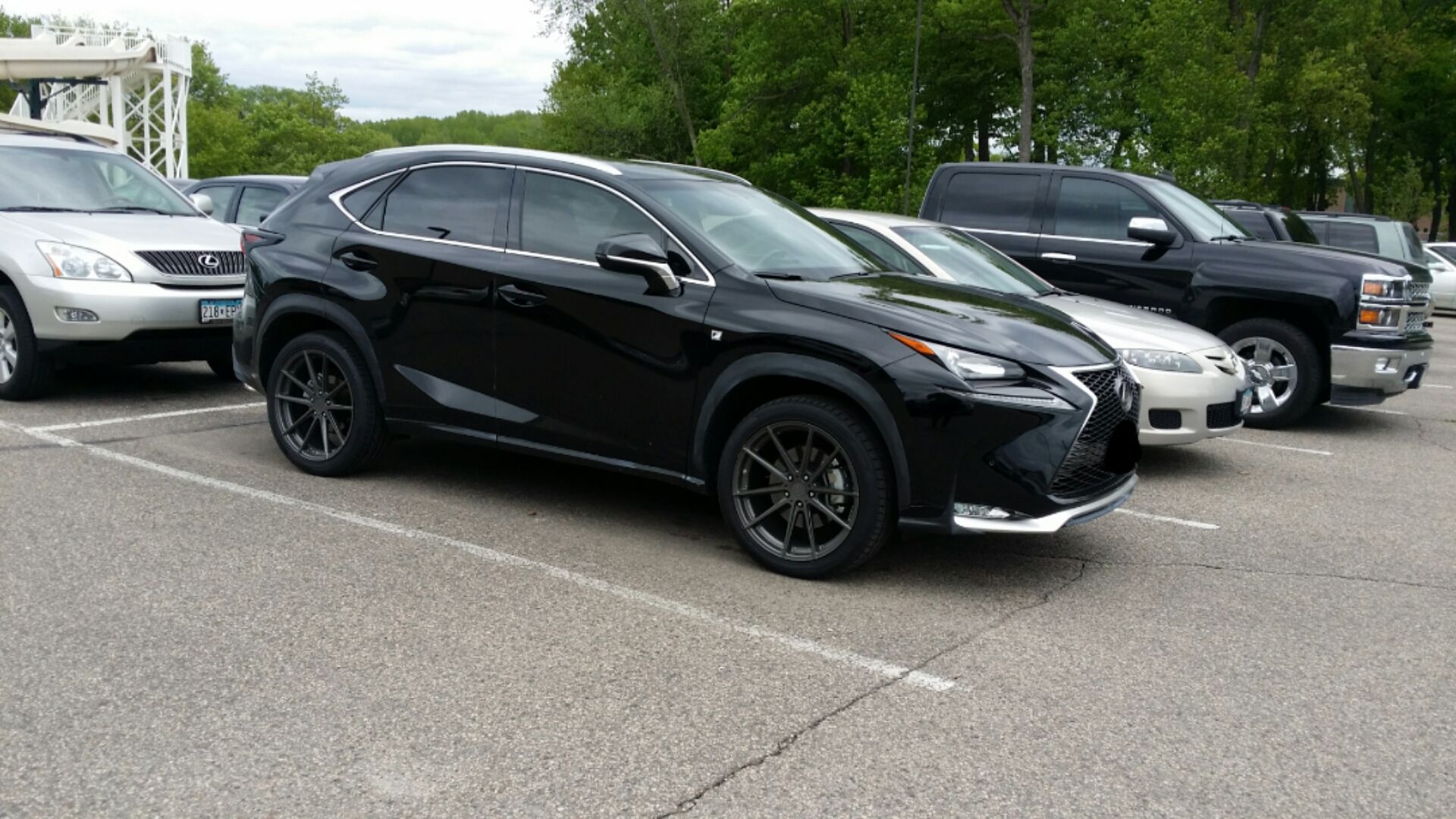 2016 Lexus NX 300h photo