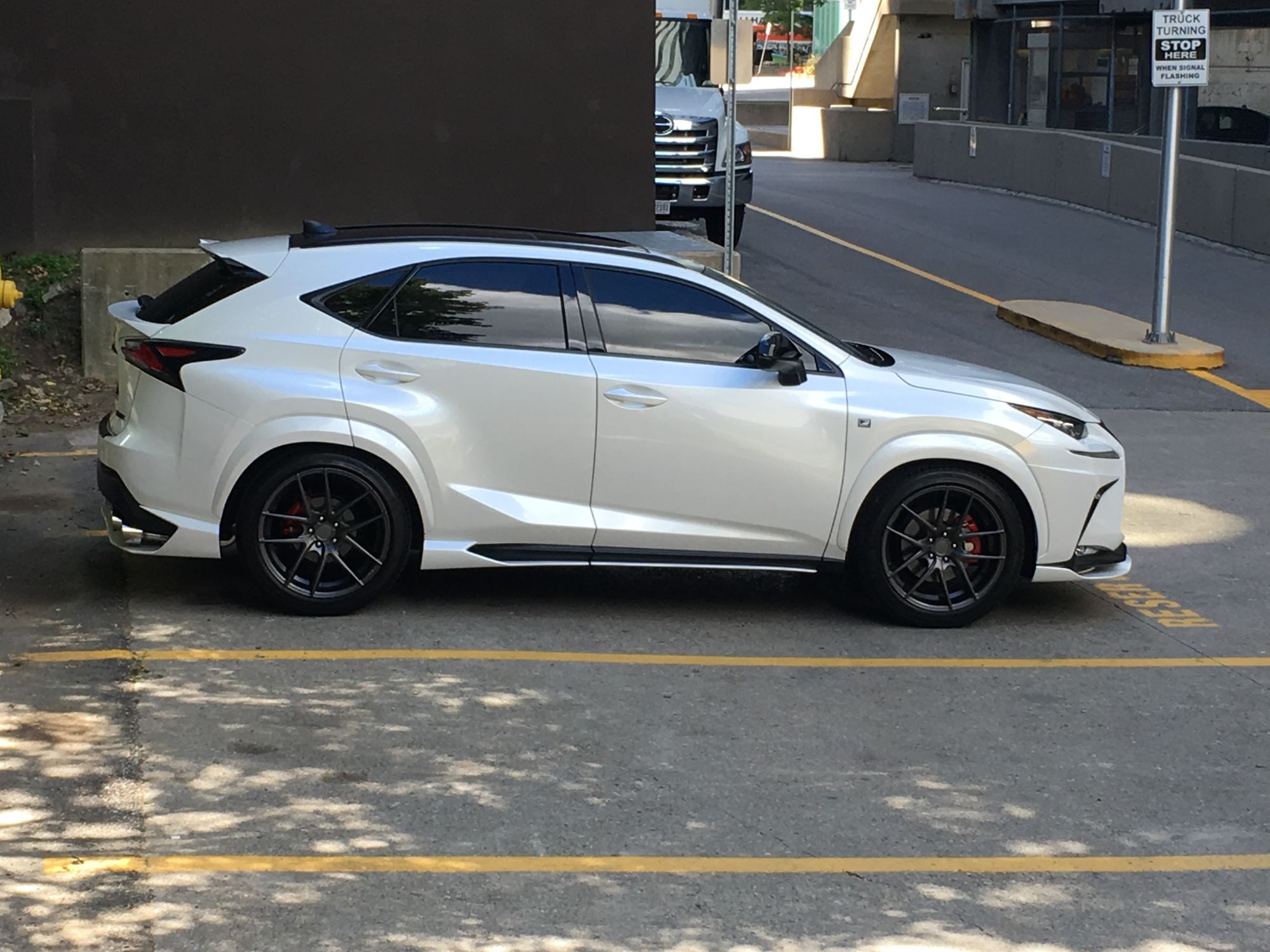 2016 Lexus NX 300h photo