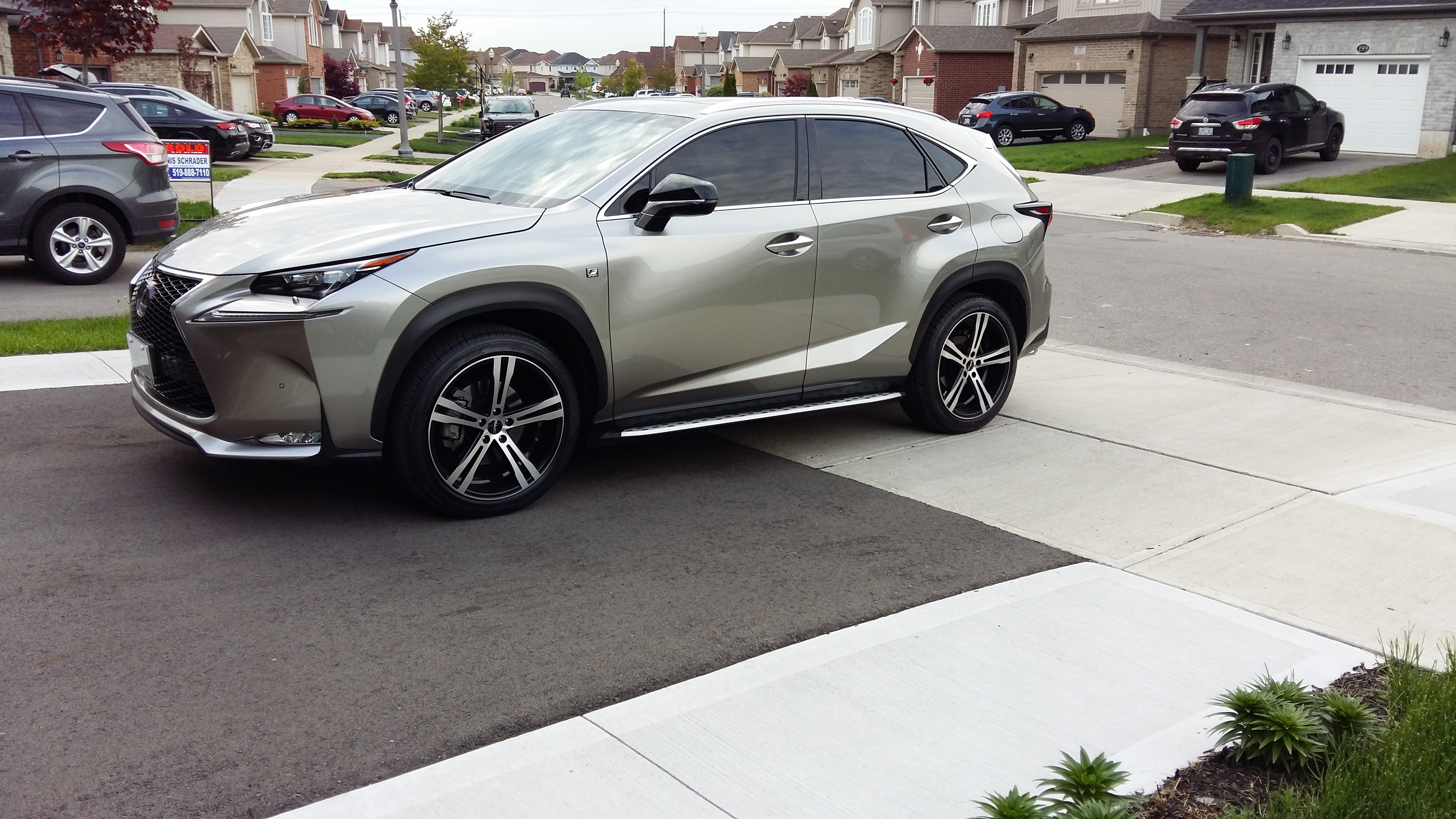 2016 Lexus NX 300h photo