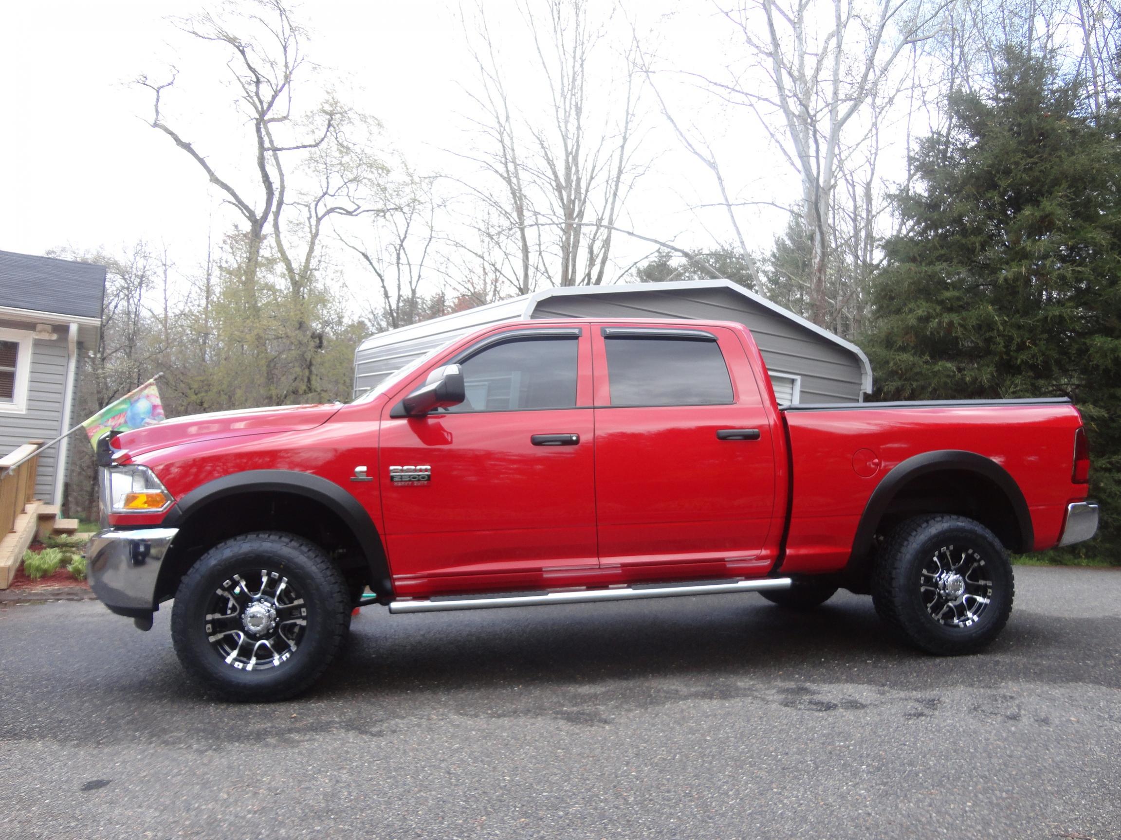 2012 RAM 2500 photo