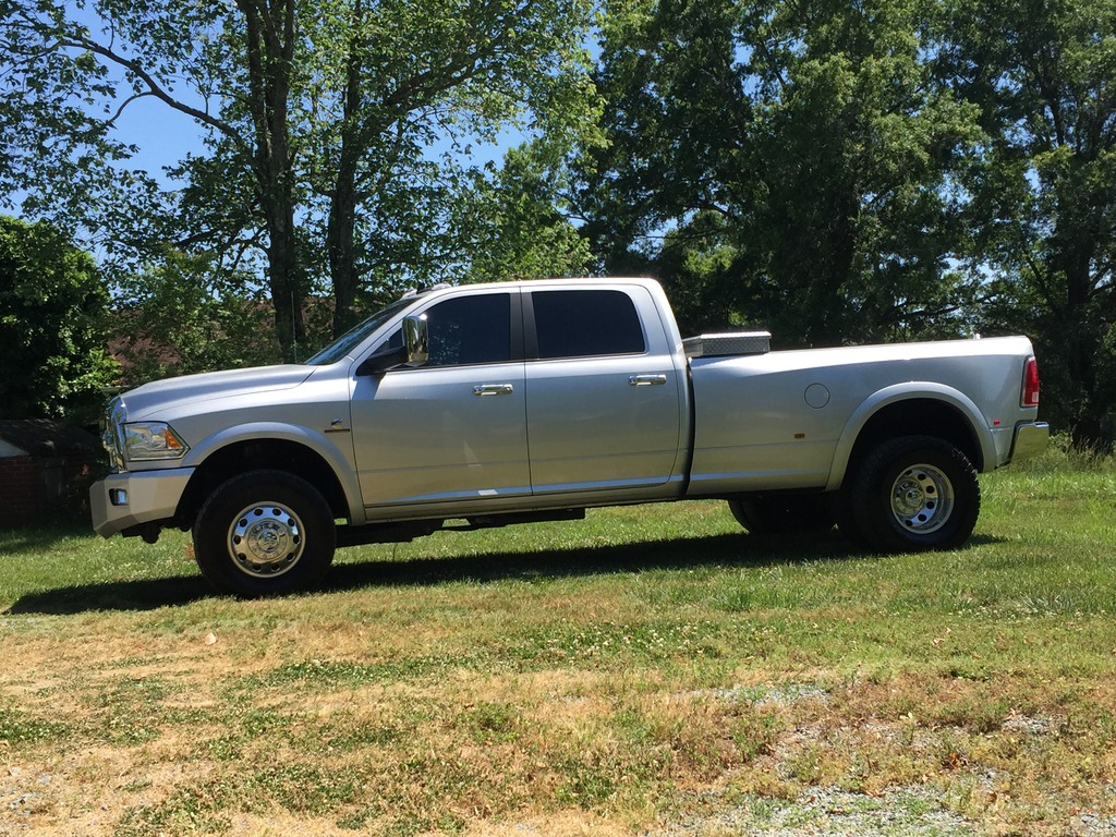 2014 RAM 3500 photo
