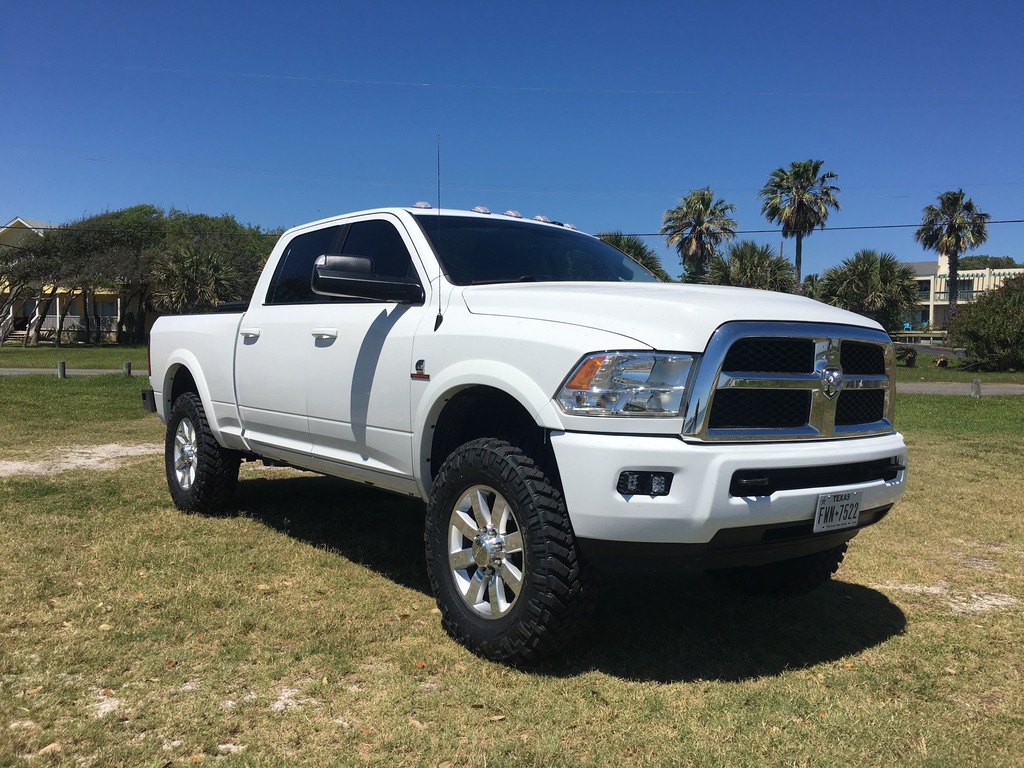 2014 RAM 2500 photo