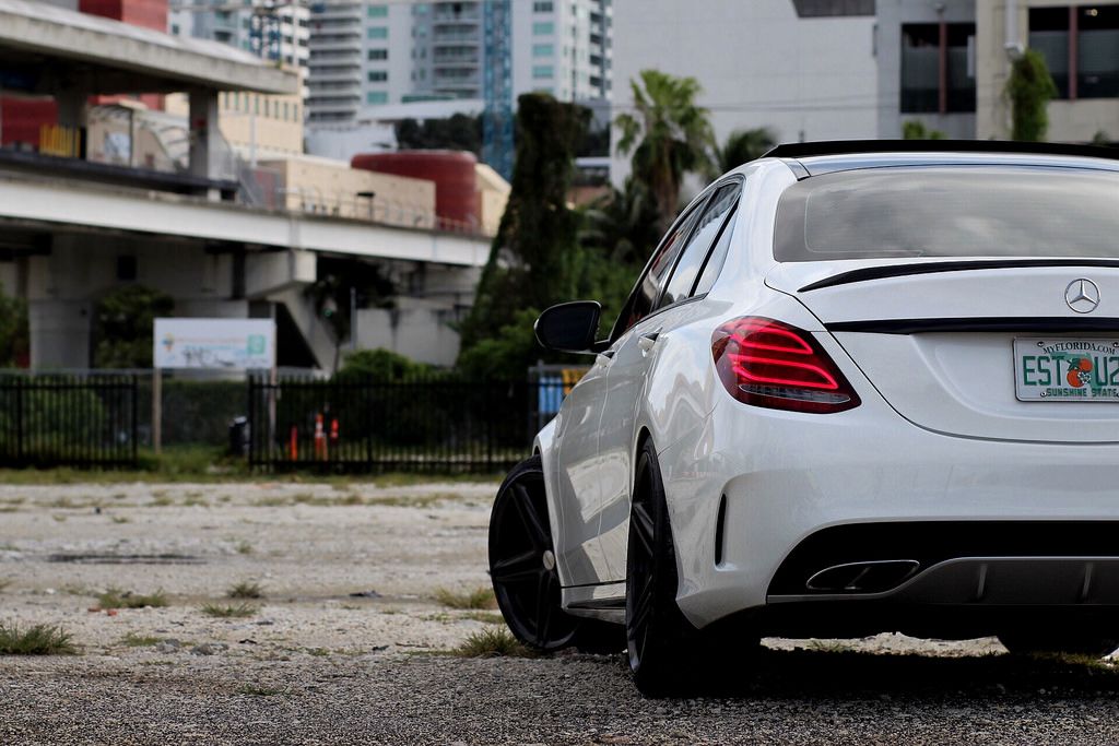 2017 Mercedes-Benz AMG C photo