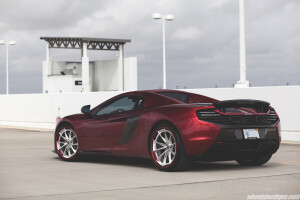 2015 McLaren 650S
