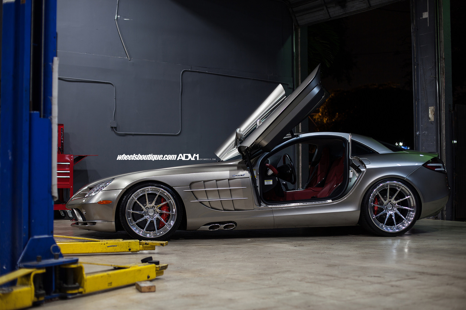 2009 Mercedes-Benz SLR McLaren photo