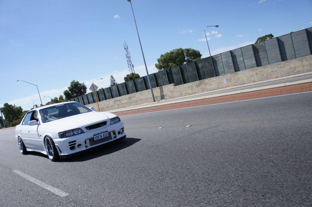 1997 Toyota Chaser photo