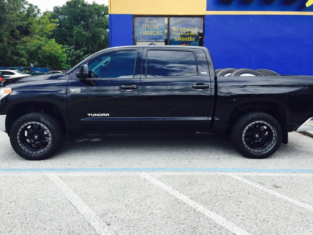 2015 Toyota Tundra photo