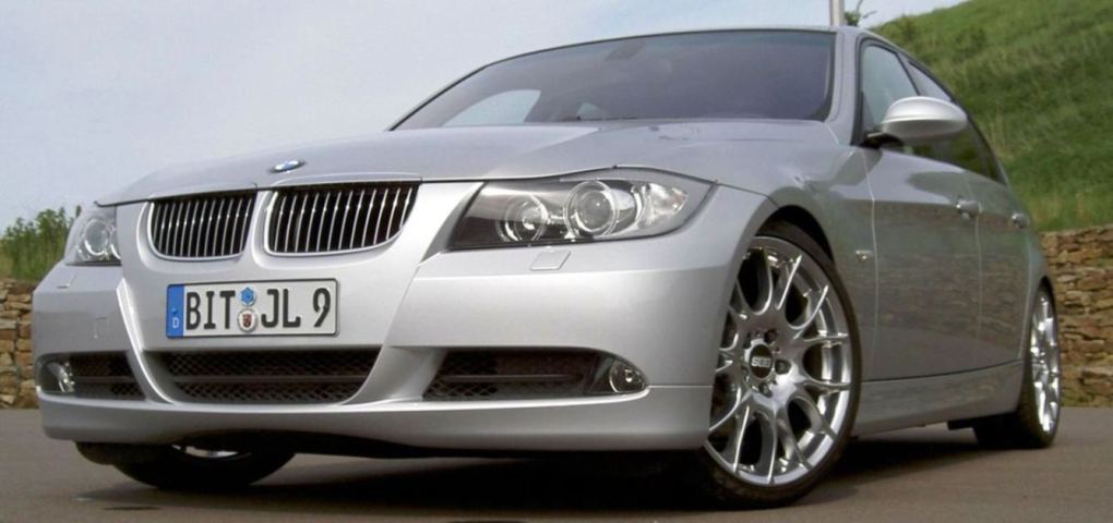 2005 BMW 330 photo