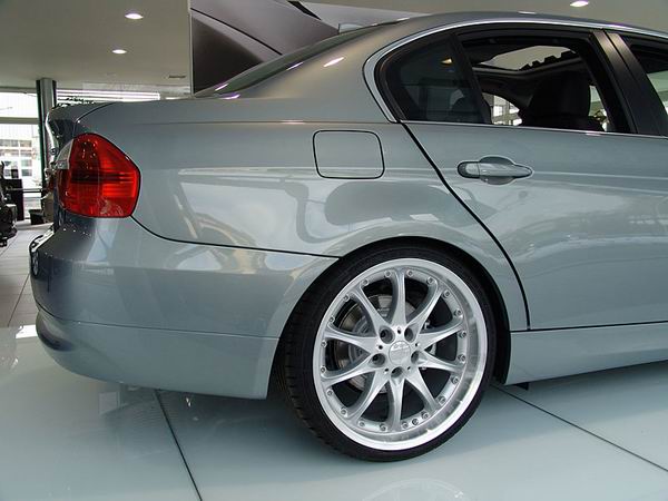 2005 BMW 325 photo