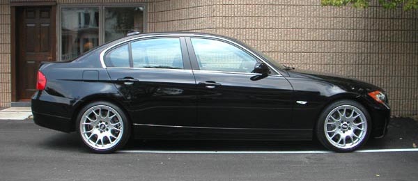 2005 BMW 330 photo