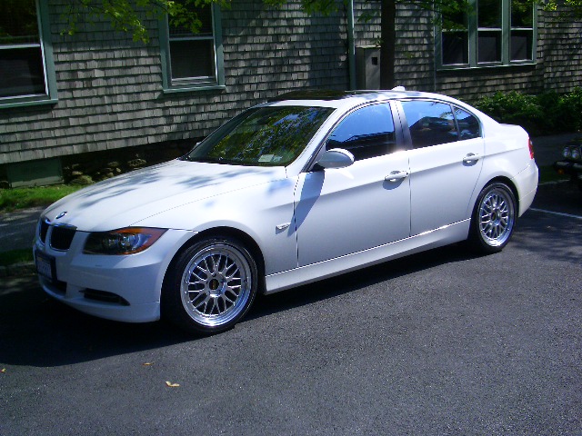 2005 BMW 325 photo