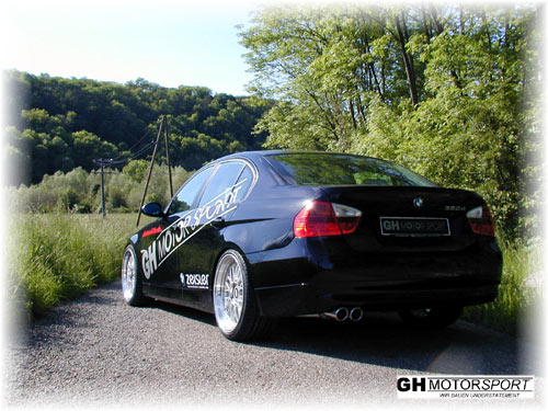 2006 BMW 330 photo