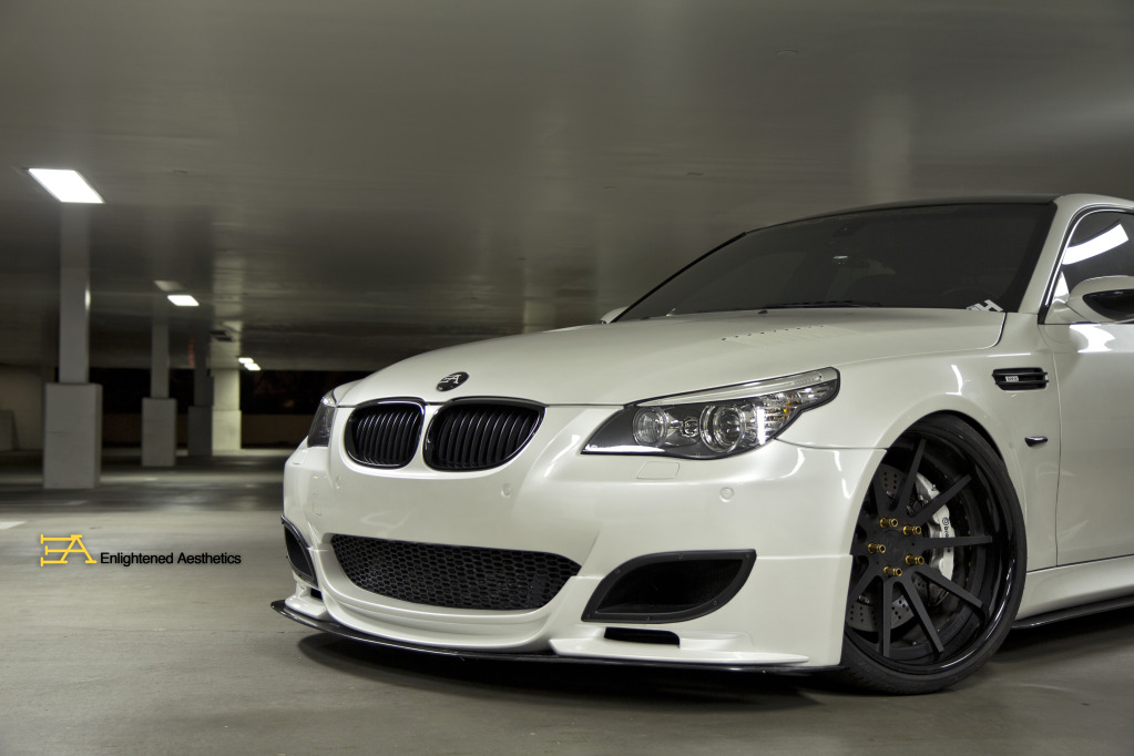 2010 BMW M5 photo