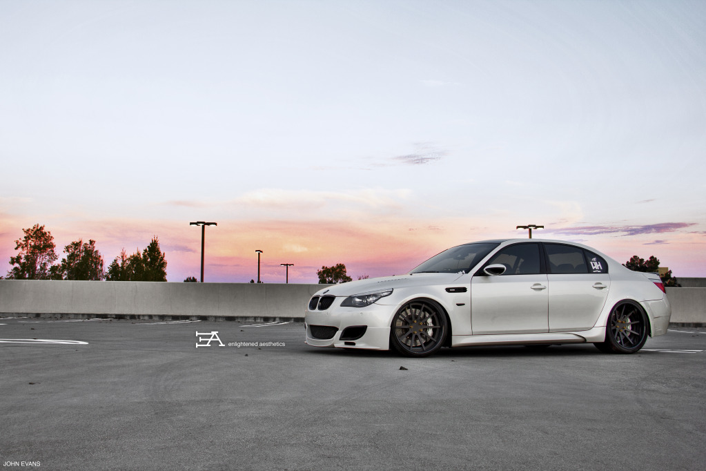 2010 BMW M5 photo