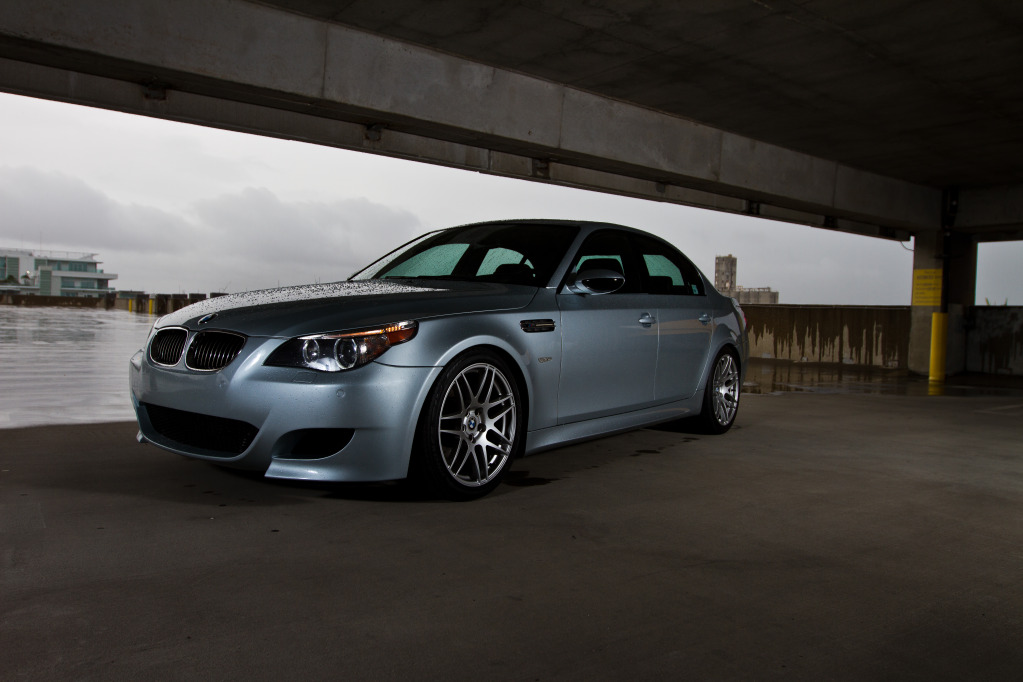 2010 BMW M5 photo