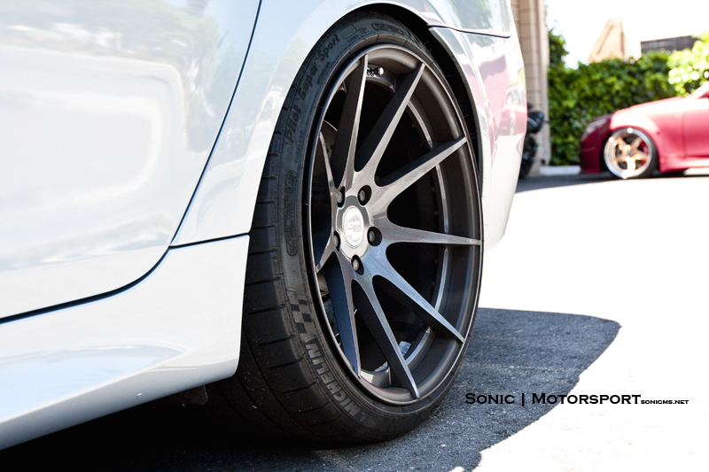 2010 BMW M5 photo