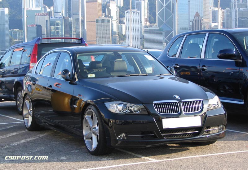 2005 BMW 330 photo