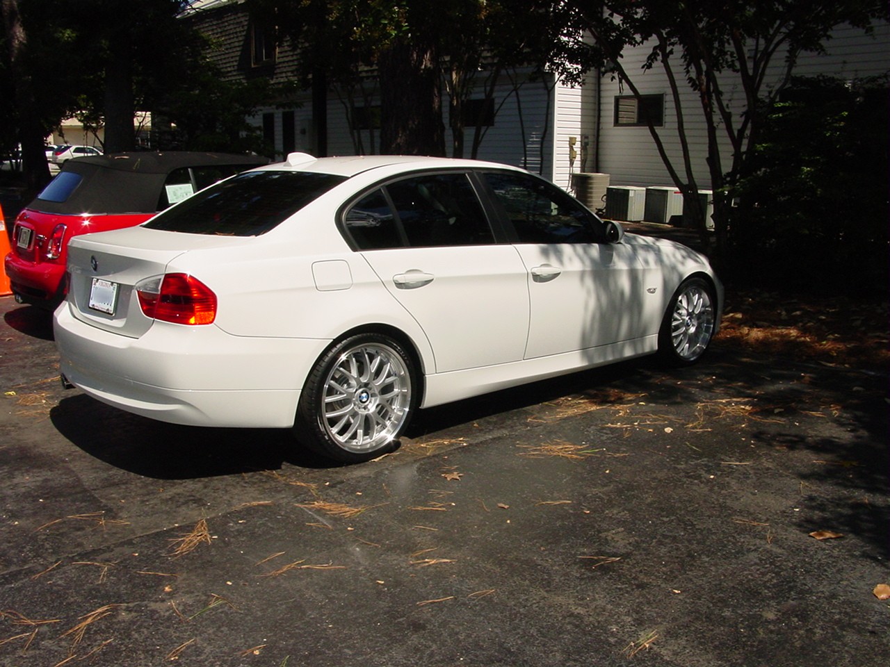 2005 BMW 325 photo