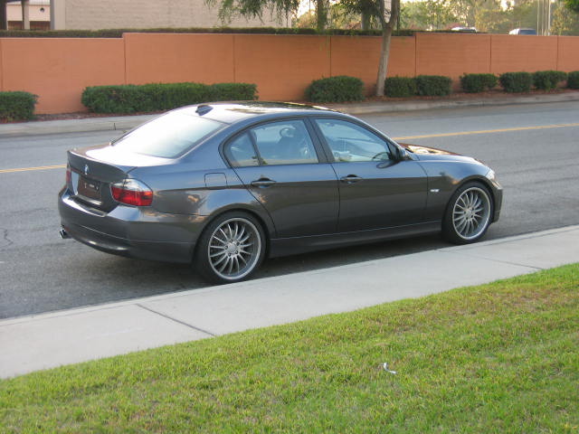 2006 BMW 325 photo