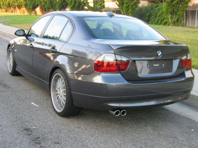 2006 BMW 325 photo