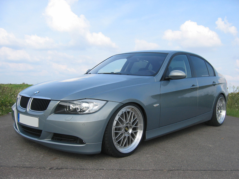 2006 BMW 330 photo