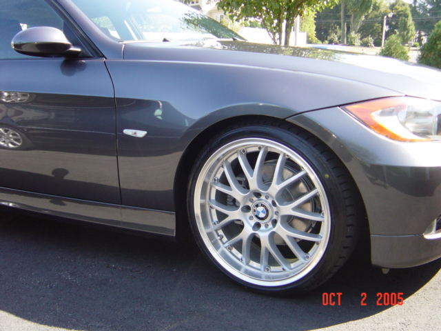 2005 BMW 325 photo