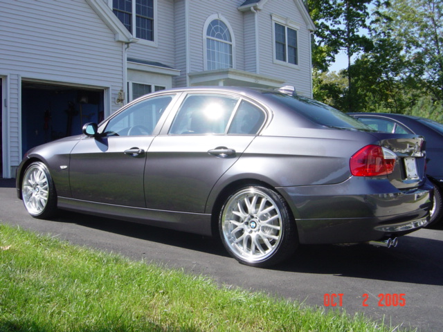 2005 BMW 325 photo
