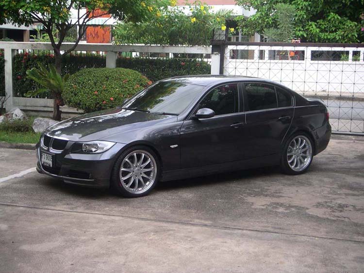2006 BMW 325 photo