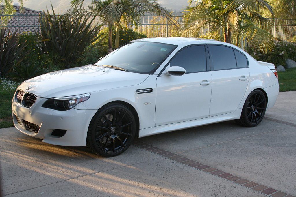 2013 BMW M5 photo