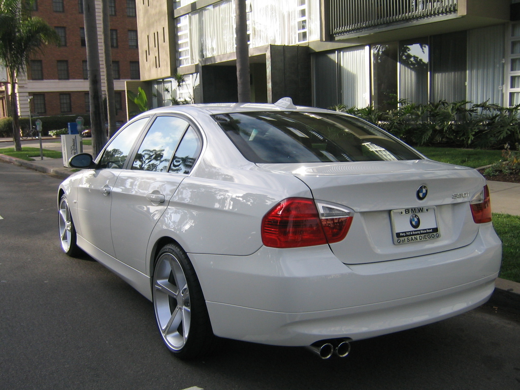 2006 BMW 330 photo