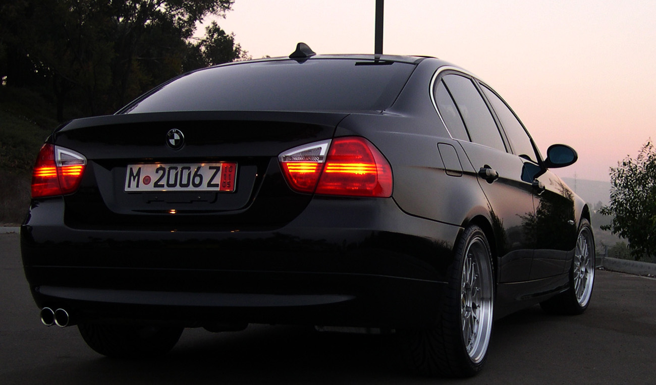 2006 BMW 330 photo