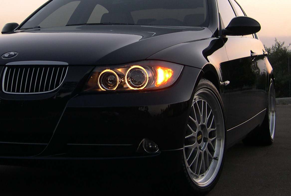 2006 BMW 330 photo