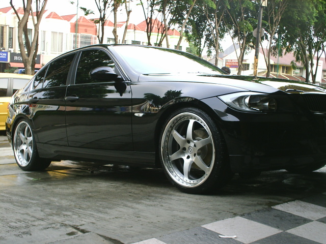 2006 BMW 325 photo