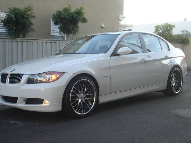 2006 BMW 330 photo