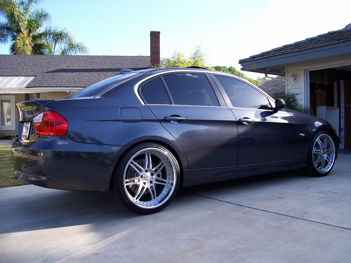2006 BMW 330 photo