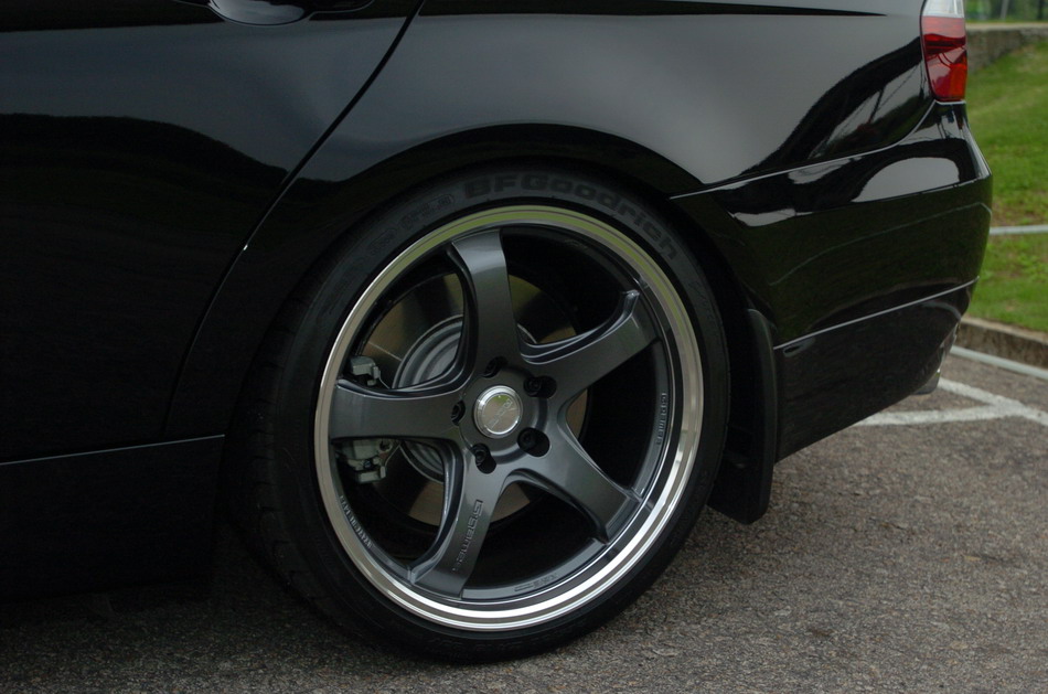 2006 BMW 330 photo
