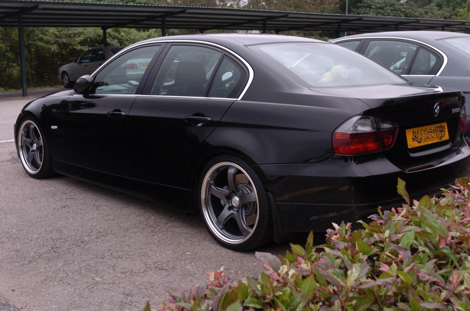 2006 BMW 330 photo