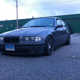 1995 BMW  323