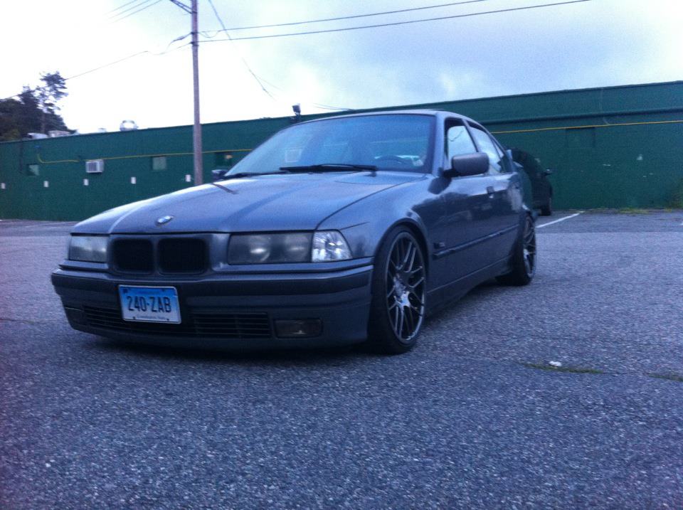1995 BMW  323 photo