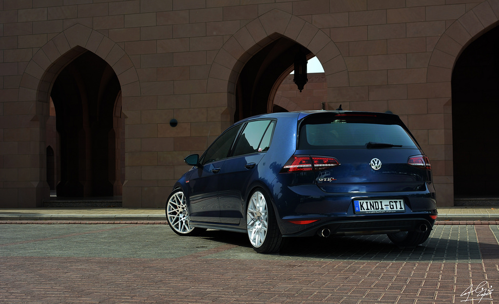 2014 Volkswagen GTI photo