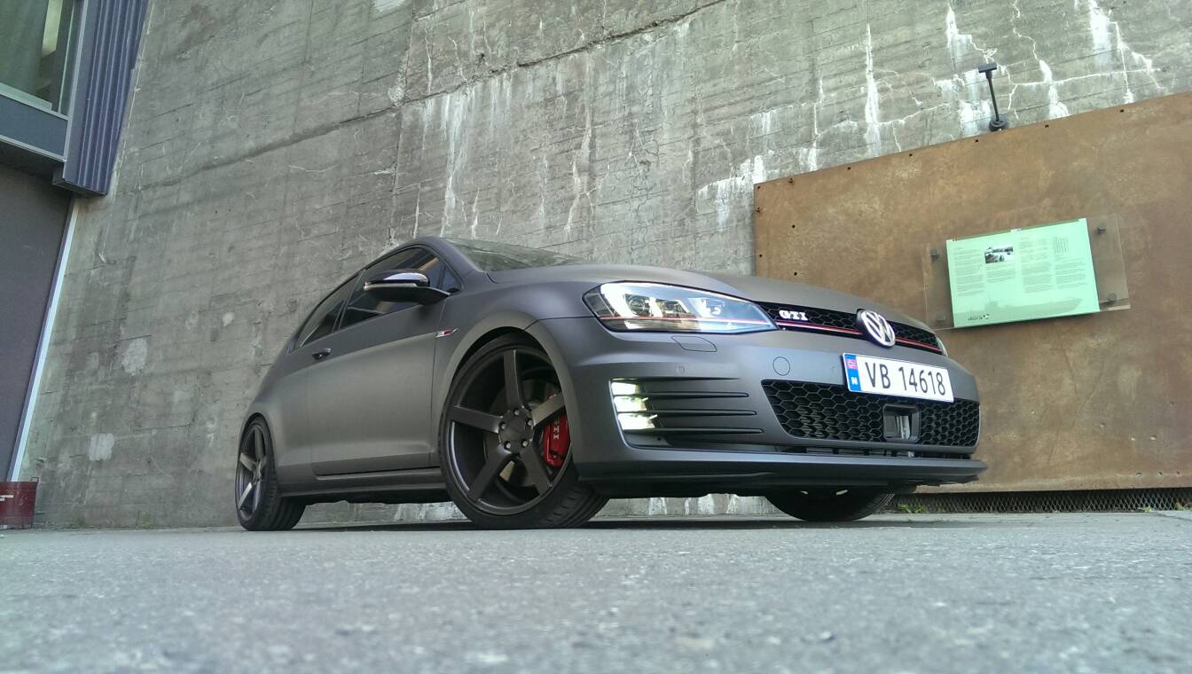 2014 Volkswagen GTI photo