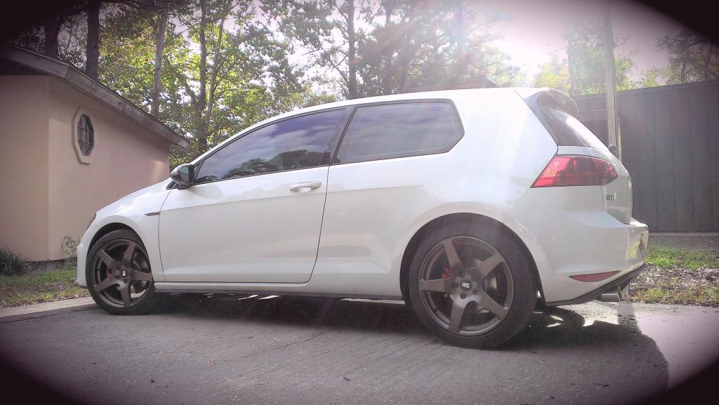 2014 Volkswagen GTI photo