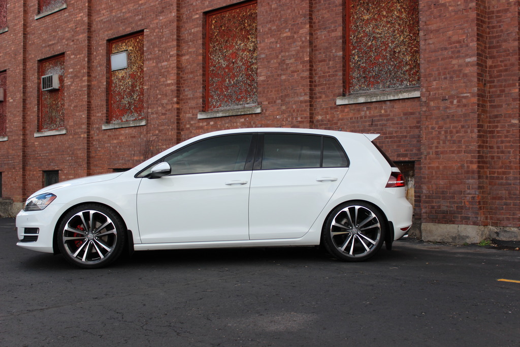 2014 Volkswagen GTI photo