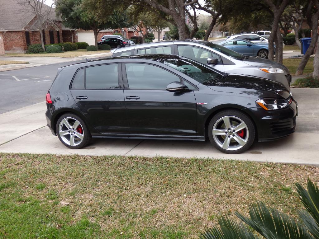 2012 Volkswagen GTI photo